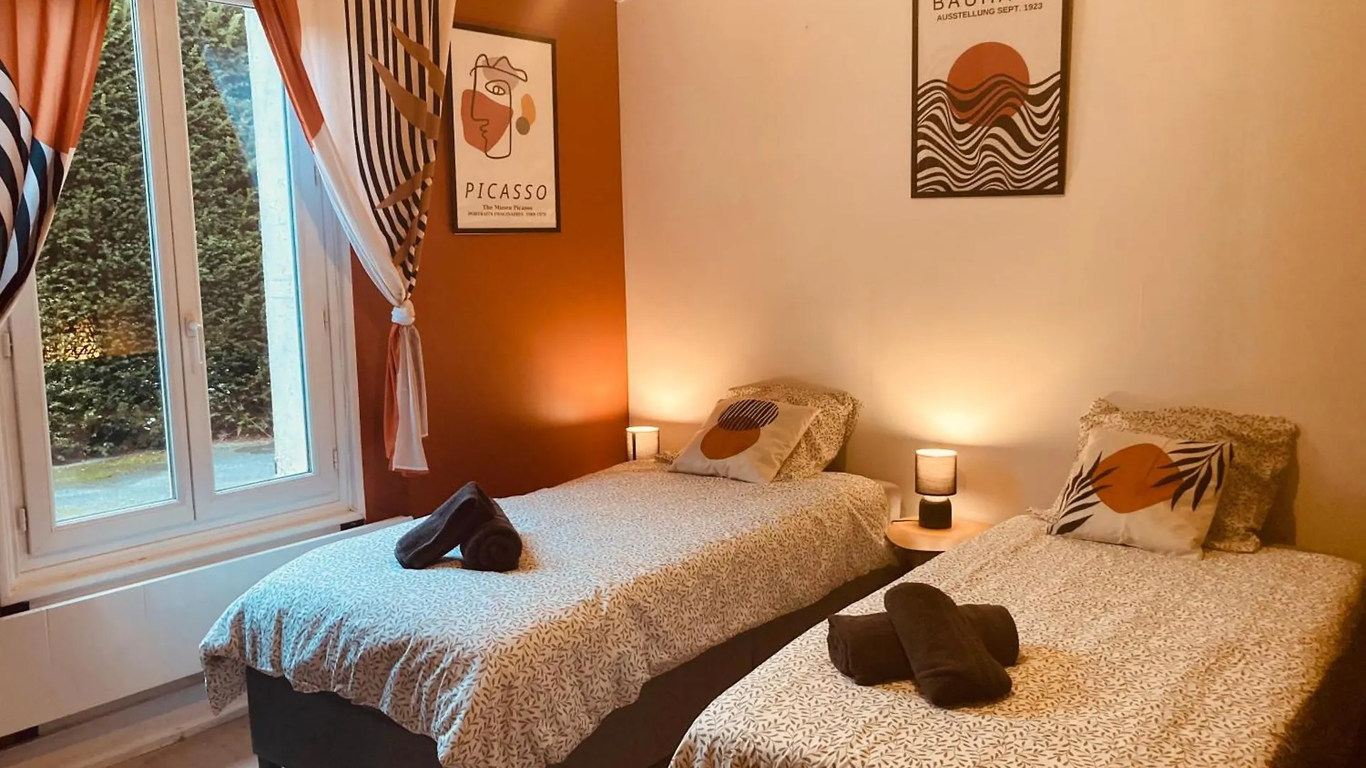 T1 Confortable Avec Parking, Proche Lyon, Ideal Couples Ou Travailleurs Corbas France
