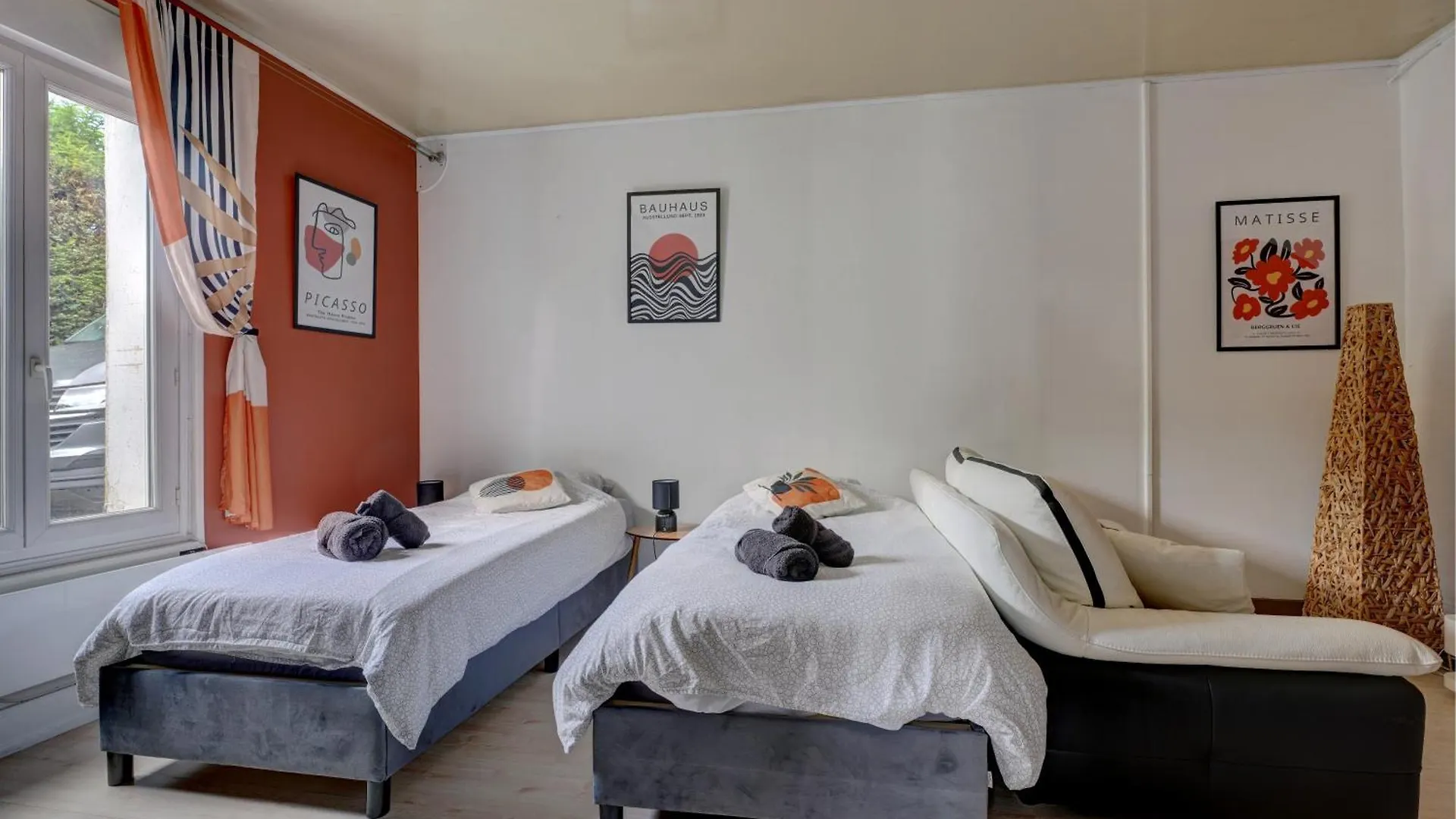 Apartment T1 Confortable Avec Parking, Proche Lyon, Ideal Couples Ou Travailleurs Corbas
